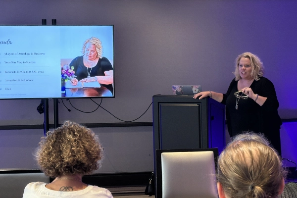 Meet Kim Live Presentation Meet Kim Woods